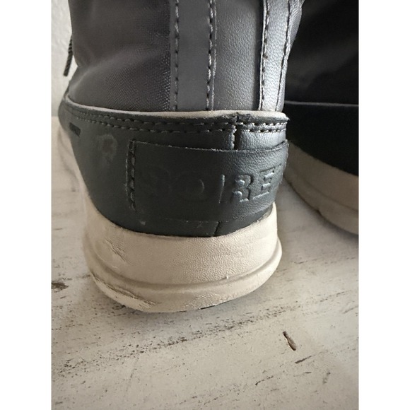 Sorel Women's Explorer Carnival Waterproof Insulated Winter Boots 8 - Picture 7 of 12